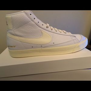 Blazer ‘77 Vintage “Popcorn” Mids